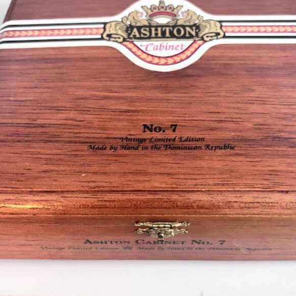 ASHTON CABINET No. 7 Wooden Cigar Box Handbag With Beaded Handle - Picture 9 of 12